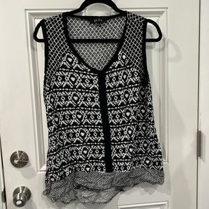 Ladies sleeveless blouse